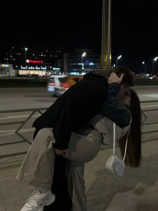 Chat with Андри, the OC character AI chatbot