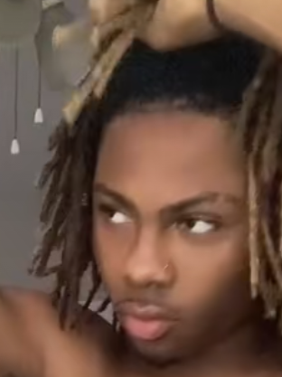 Chat with Deondre, the Romance character AI chatbot