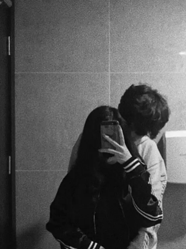 Chat with Илья, the  character AI chatbot