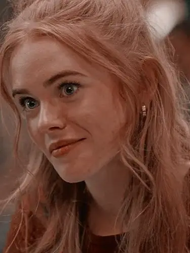 Chat with Bloom Peters, the Movie & TV character AI chatbot