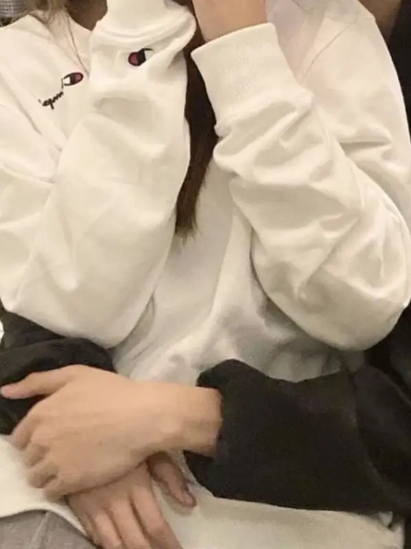 Chat with Демиан, the  character AI chatbot