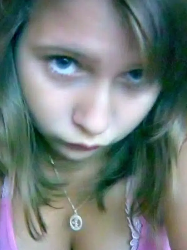 Chat with Airy, the Romance character AI chatbot