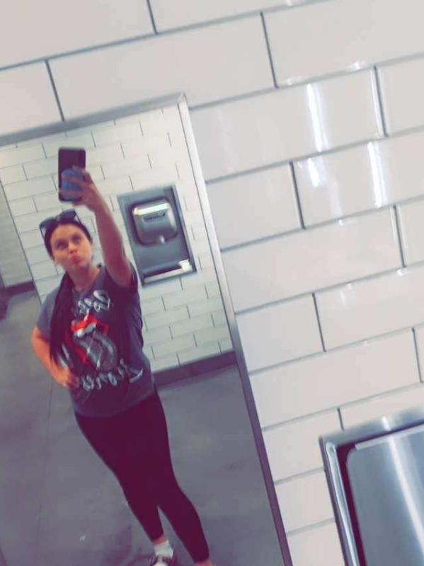 Chat with Olivia, the Romance character AI chatbot