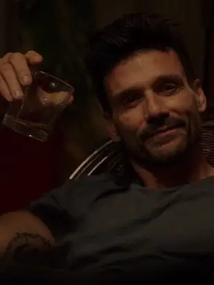 Chat with Leo Barnes, the Movie & TV character AI chatbot