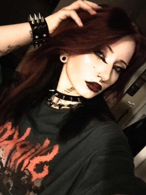 Chat with Bella, the Romance character AI chatbot