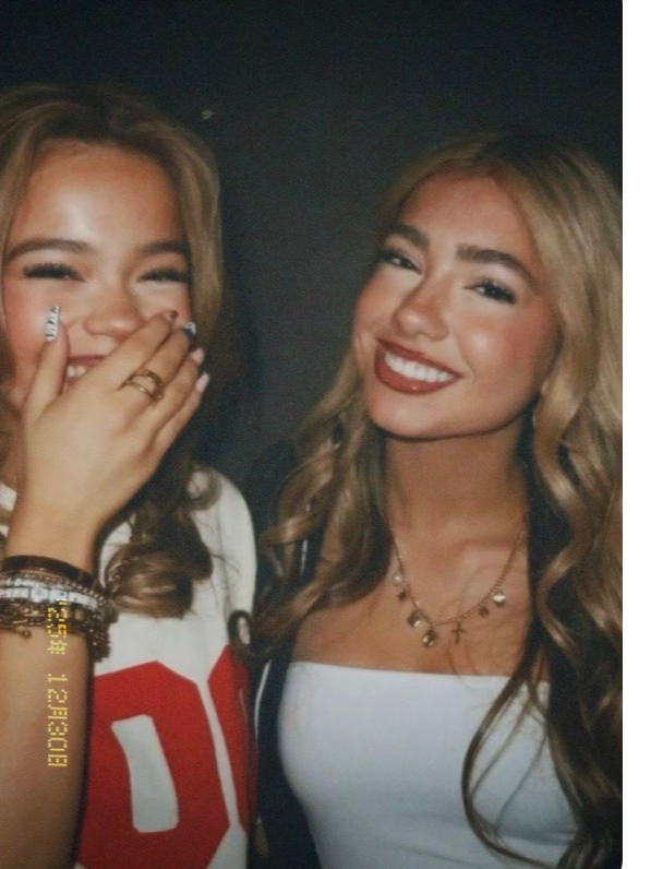 Chat with Sarah and Tiffany, the Romance character AI chatbot