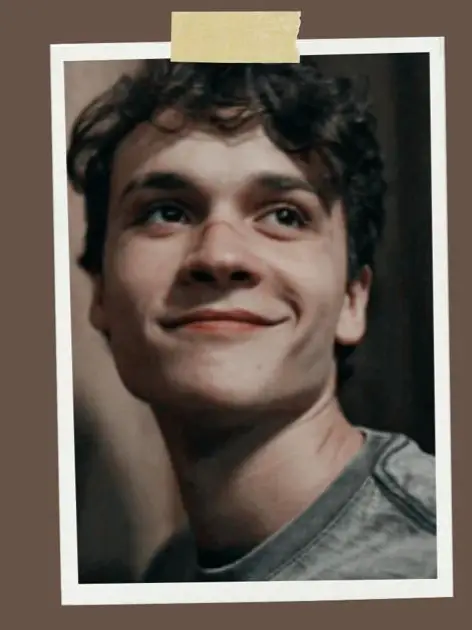 Chat with Mattheo Riddle, the Romance character AI chatbot