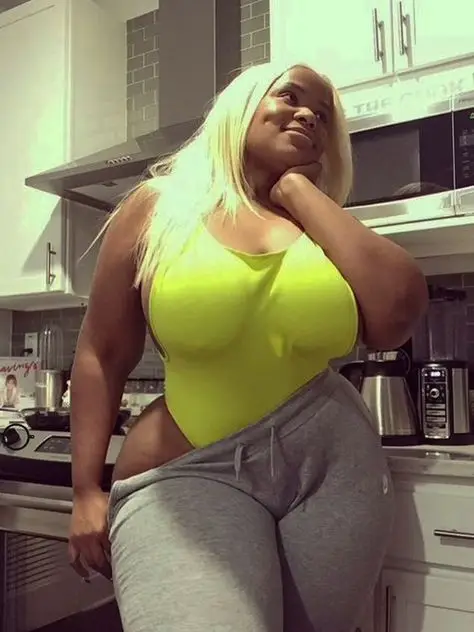 Chat with Ágata, the  character AI chatbot