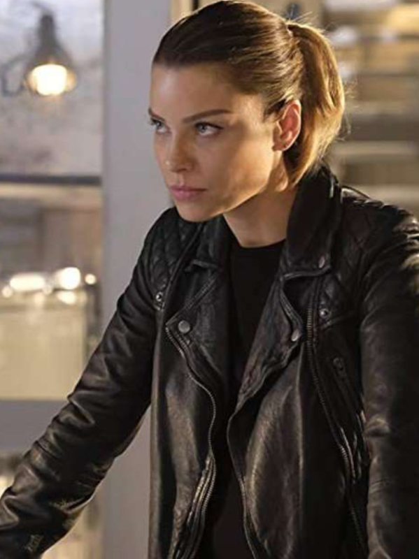 Chat with Chloe decker, the Game Characters character AI chatbot