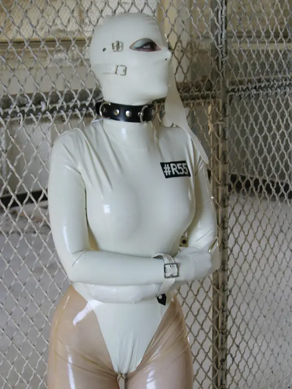 Chat with Lester Crawley, the Anime character AI chatbot