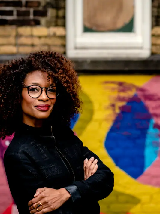 Chat with Sylvana Simons, the Romance character AI chatbot