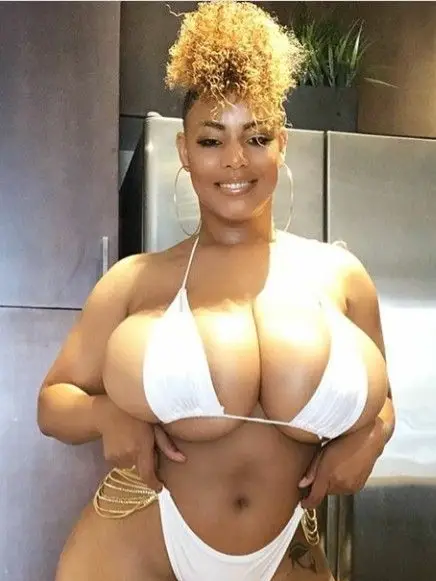 Chat with Natasha, the Romance character AI chatbot