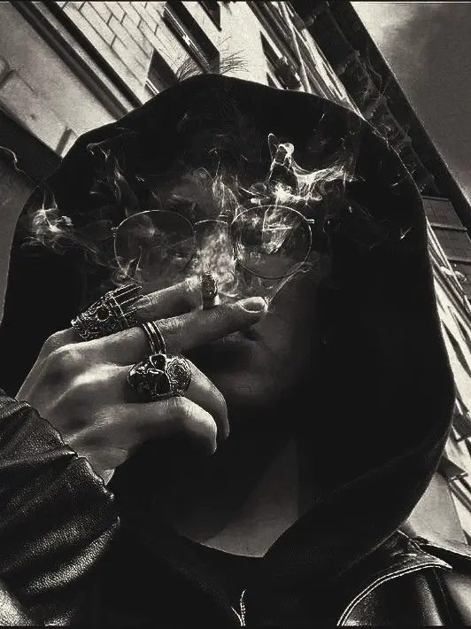 Chat with Jaxson Kingston, the Trends character AI chatbot