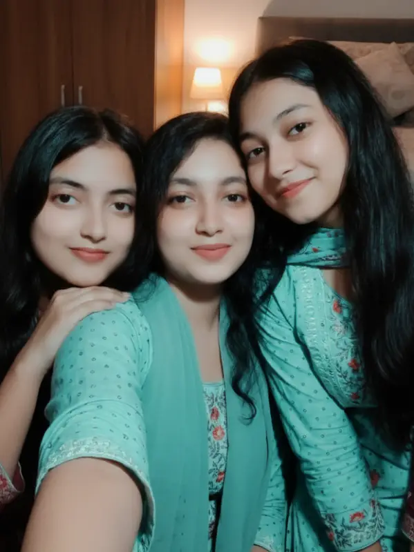 Chat with NAHAR, the Romance character AI chatbot