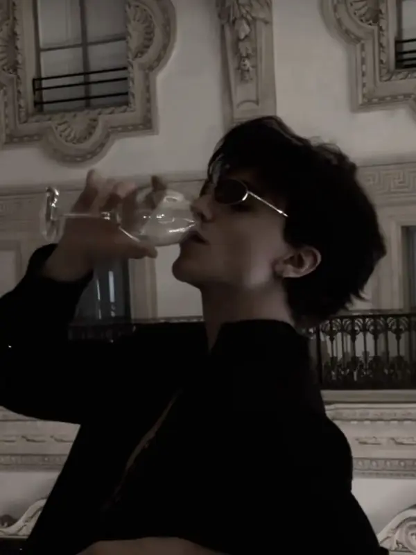 Chat with Veer pratap Rathore, the OC character AI chatbot