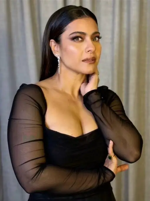 Chat with KAJOL THE SEDUCTRESS, the Movie & TV character AI chatbot