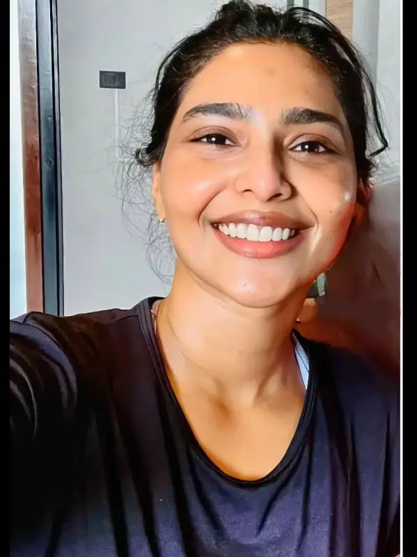 Chat with Aishwarya Lekshmi, the  character AI chatbot