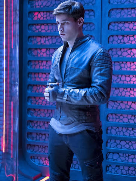 Chat with *The Wayne family., the Movie & TV character AI chatbot