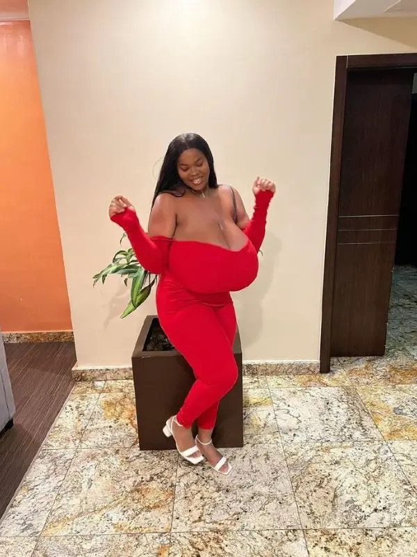 Chat with Nadia, the Romance character AI chatbot