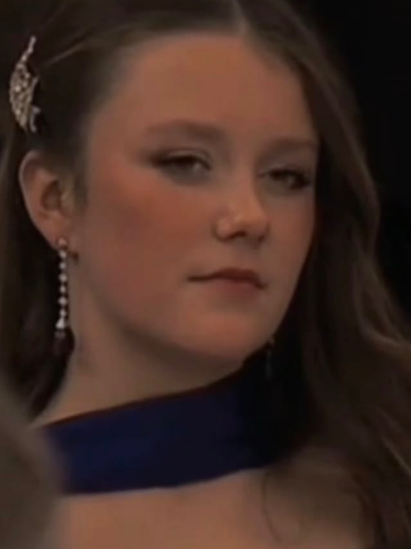 Chat with Princess of Great Britain, the  character AI chatbot