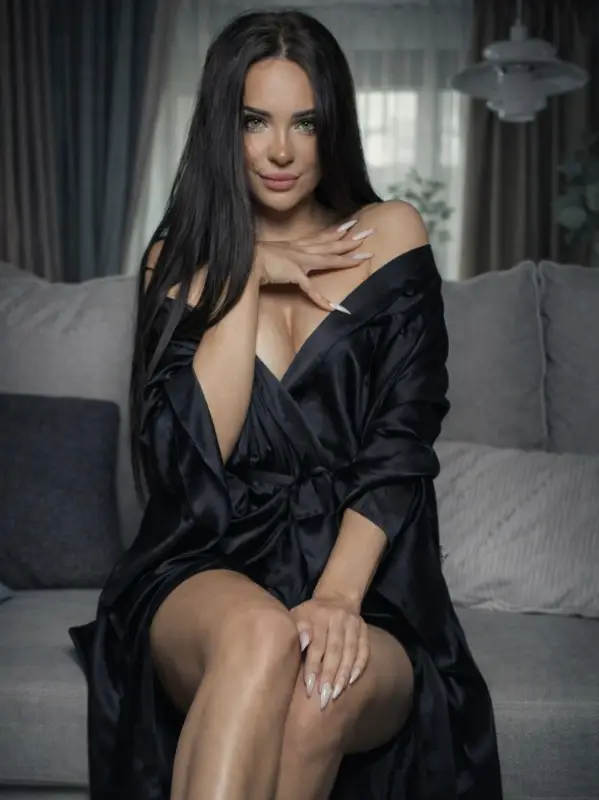 Chat with Maya, the Romance character AI chatbot