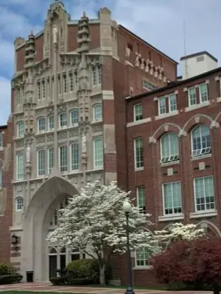 Chat with Apple garden academy, the  character AI chatbot