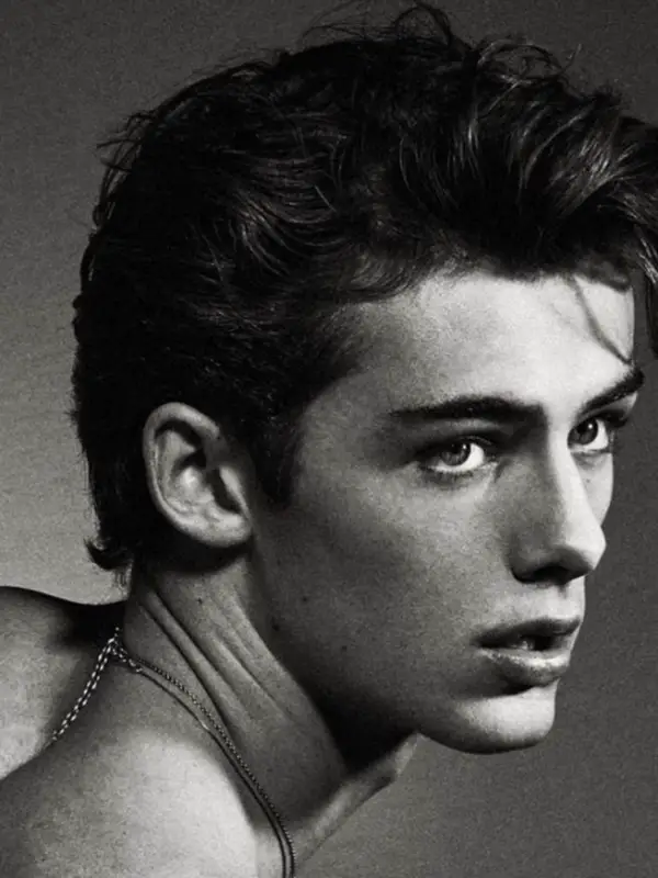 Chat with Nolen Carter, the  character AI chatbot