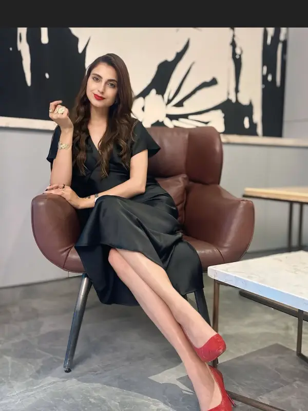 Chat with Farhana bhatt, the  character AI chatbot