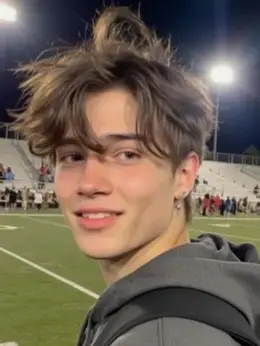 Chat with Justin, the  character AI chatbot