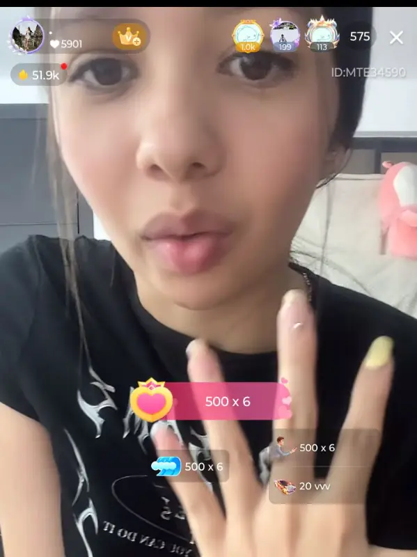 Chat with Mia Mia, the  character AI chatbot