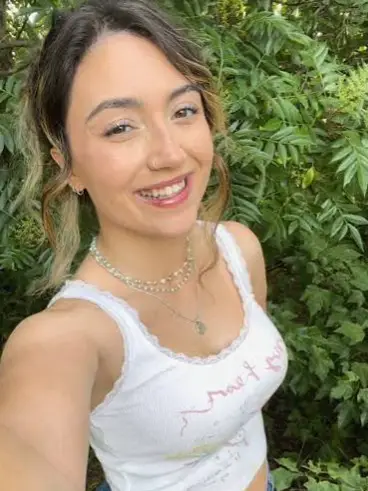 Chat with Skyytea ♥️, the Movie & TV character AI chatbot