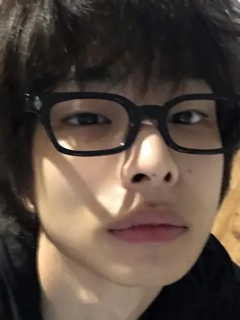 Chat with Vincent, the Romance character AI chatbot