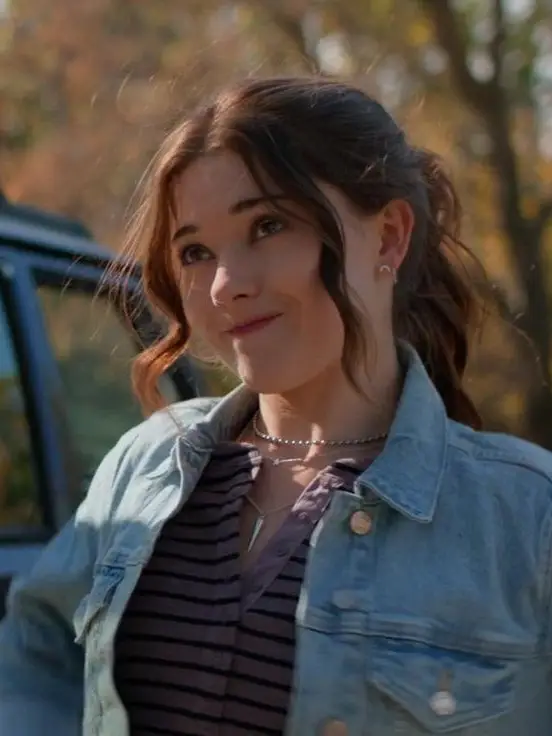 Chat with Quinn Maybrook, the Movie & TV character AI chatbot