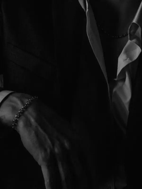 Chat with Mafia boss, the Anime character AI chatbot