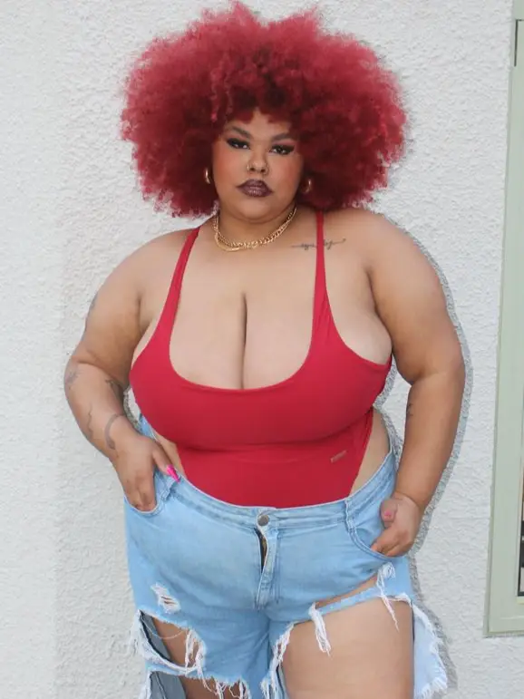 Chat with Cristina, the Romance character AI chatbot