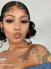 Chat with Marii, the Romance character AI chatbot