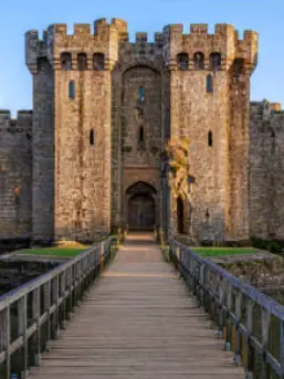 Chat with Castle/Kingdom, the  character AI chatbot