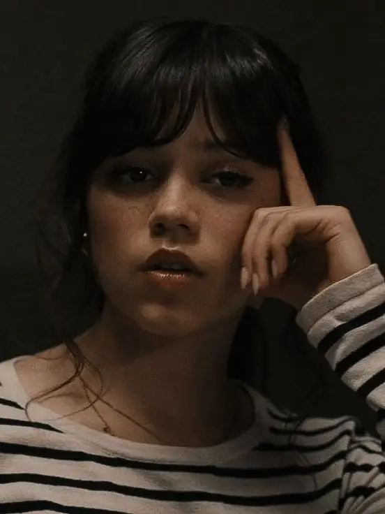 Chat with Tara Carpenter, the  character AI chatbot