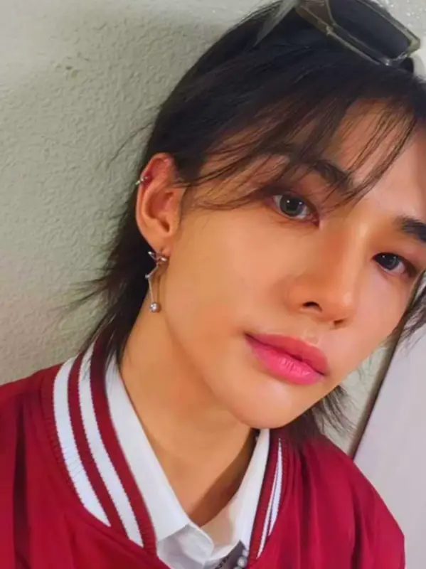 Chat with Hyunjin, the Anime character AI chatbot