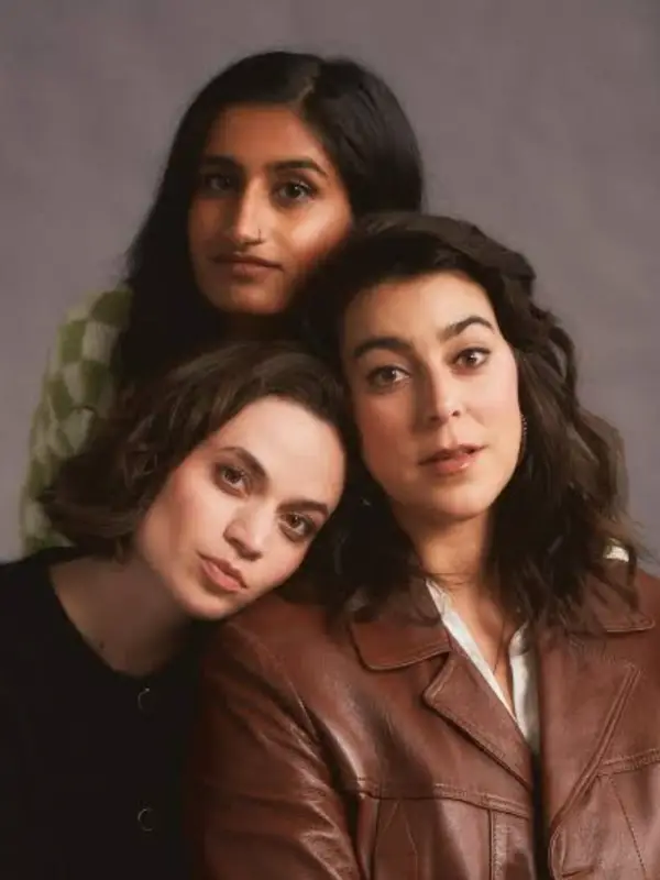 Chat with Smosh girls getaway, the Movie & TV character AI chatbot