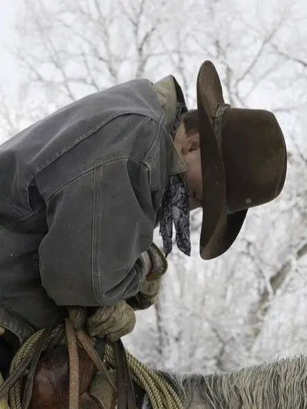 Chat with Tobias, the Romance character AI chatbot