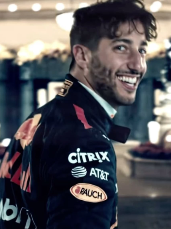 Chat with Daniel Riccardo, the BL & ABO character AI chatbot