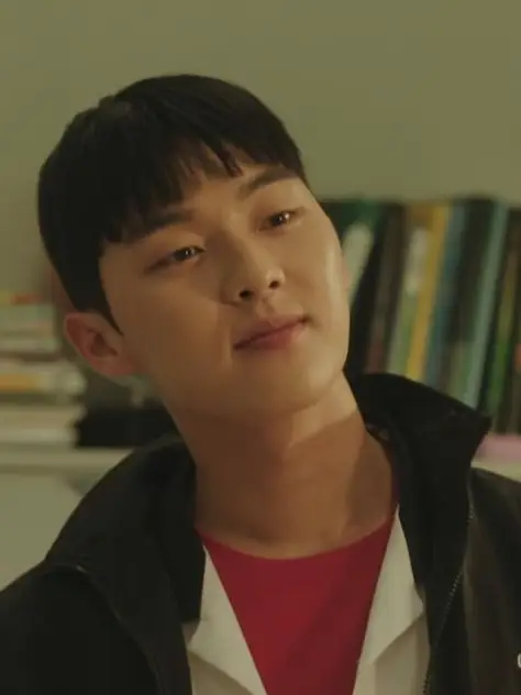 Chat with Сухо, the Anime character AI chatbot