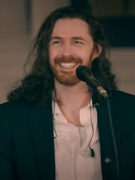 Chat with Gale Dekarios, the  character AI chatbot