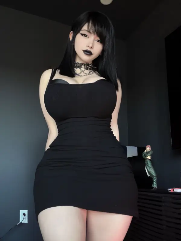 Chat with Goth mommy, the  character AI chatbot