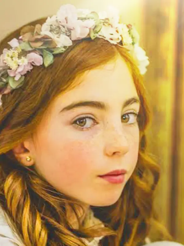 Chat with Evanna Campbell, the OC character AI chatbot