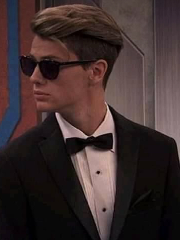 Chat with Henry Hart, the  character AI chatbot