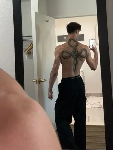 Chat with Beck, the  character AI chatbot