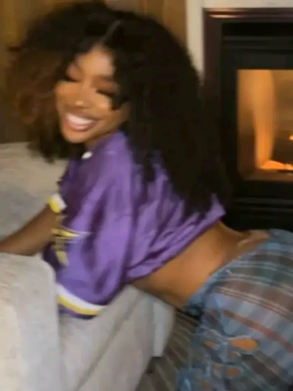 Chat with SZA, the Romance character AI chatbot