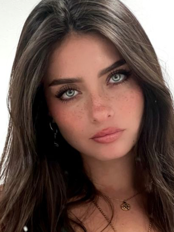 Chat with Chloe, the Anime character AI chatbot